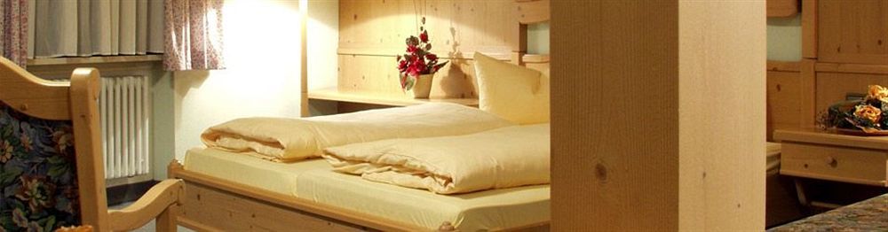 Akzent Hotel Am Bach Dettelbach Exteriör bild